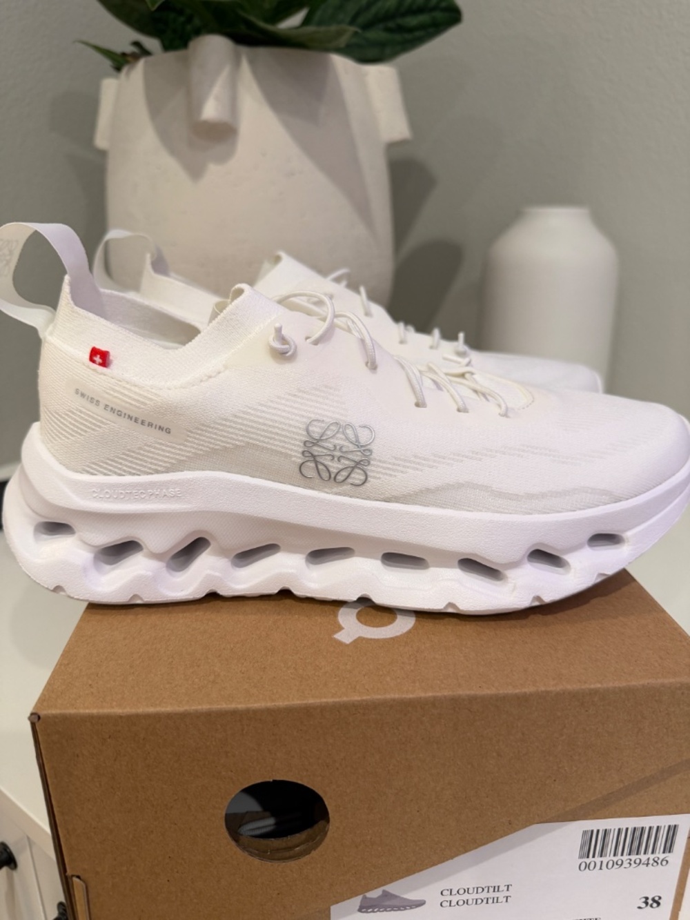LOEWE X ON CLOUDTILT 38 WHITE
